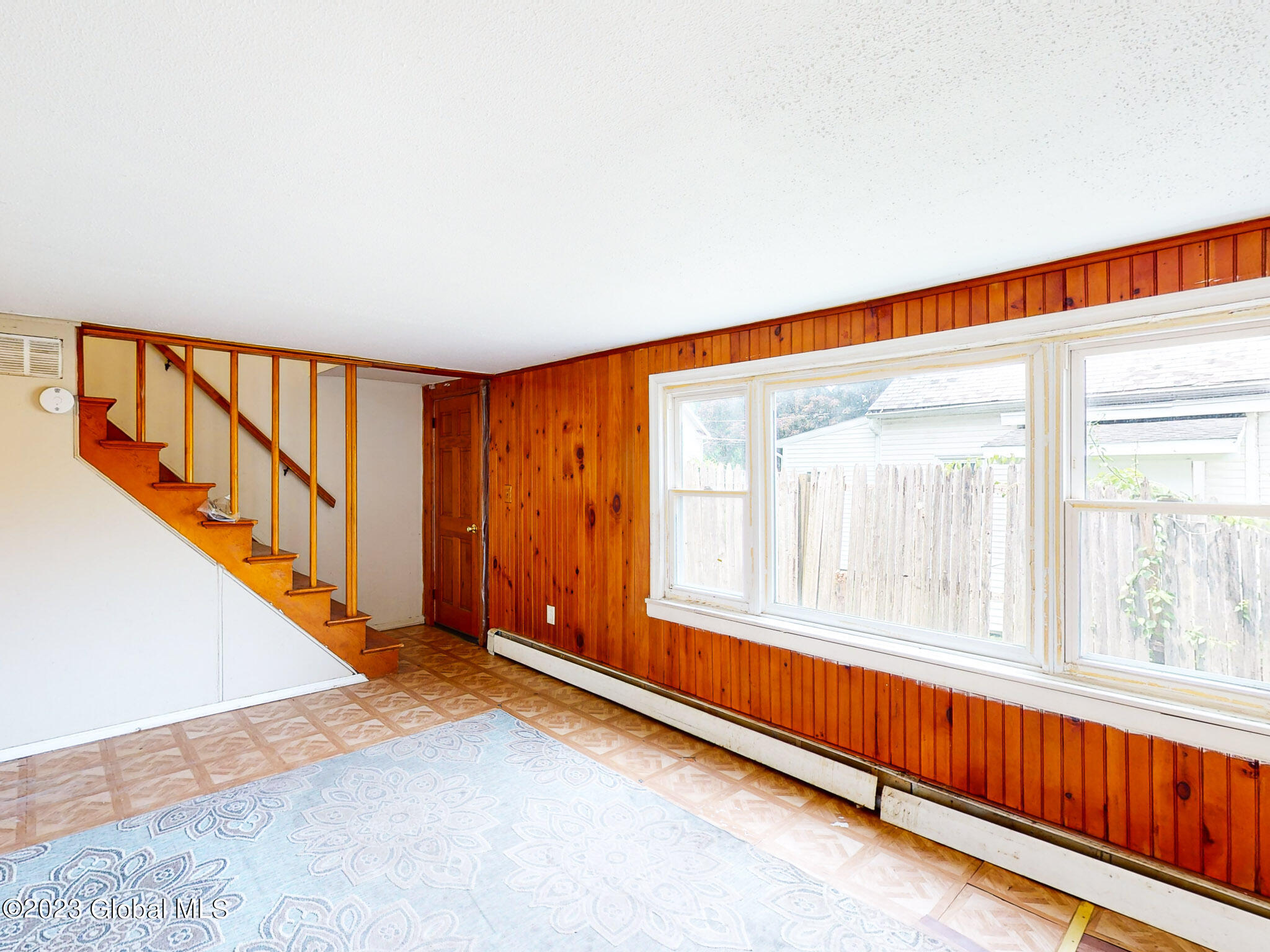 24 Pinehurst Road Colonie, NY 12205 - Photo 4 of 39 LIVING ROOM-3