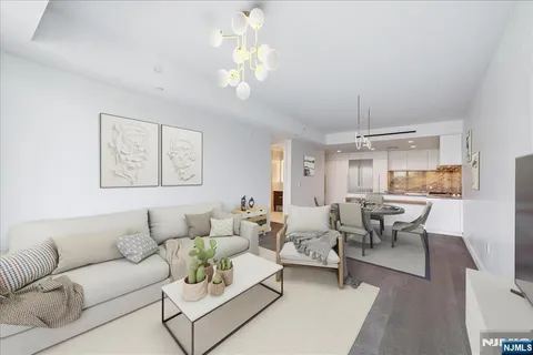 $675,000 | 320 Adolphus Avenue, Unit 612, Cliffside Park, NJ 07010