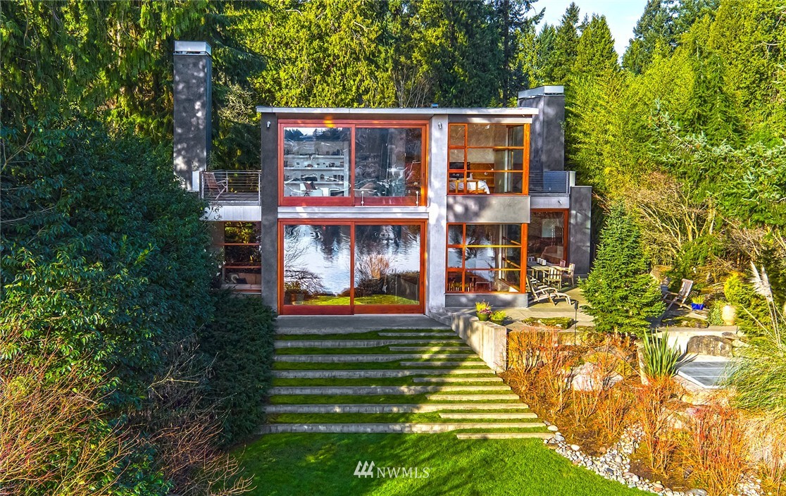 3602 Hunts Point Road Hunts Point, WA 98004 - Photo 1 of 25