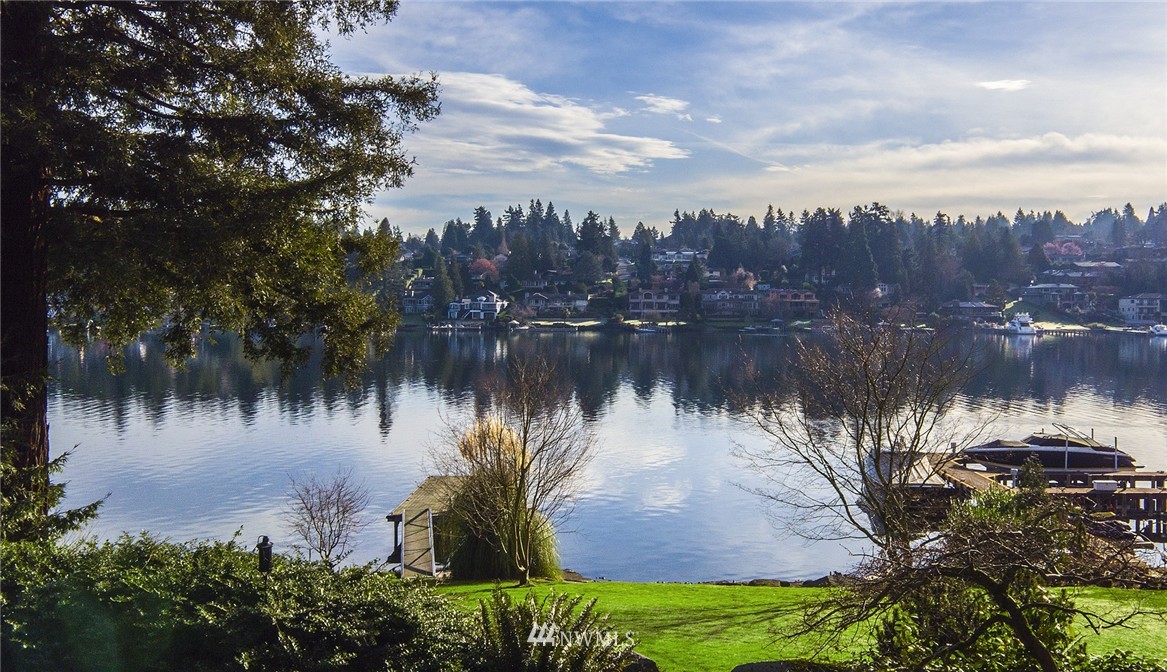 3602 Hunts Point Road Hunts Point, WA 98004 - Photo 24 of 25