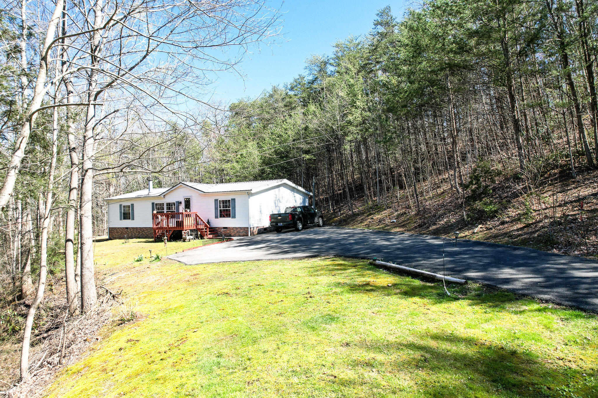 102 Valentine Road Chuckey, TN 37641 - Photo 5 of 45 DJI_0129