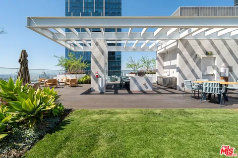 $539,990 | 877 Francisco Street, Unit 707, Los Angeles, CA 90017
