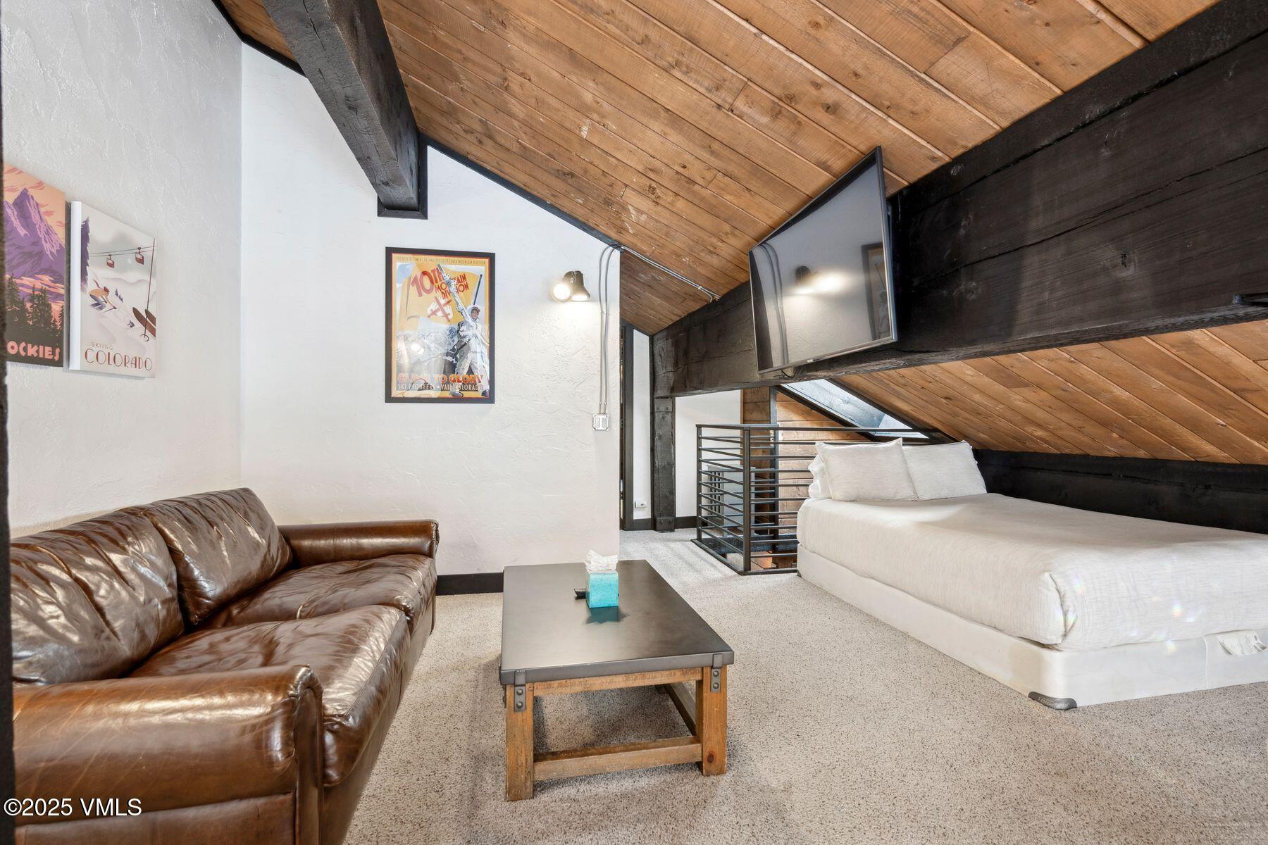 2958 South Frontage Road West, Unit B16 Vail, CO 81657 - Photo 14 of 33 photo_online_013