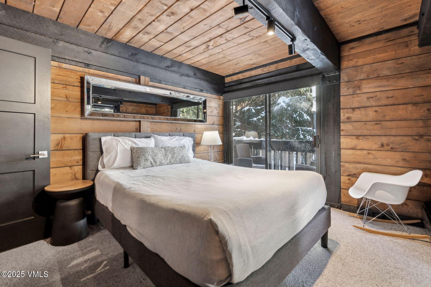 2958 South Frontage Road West, Unit B16 Vail, CO 81657 - Photo 20 of 33 photo_online_019