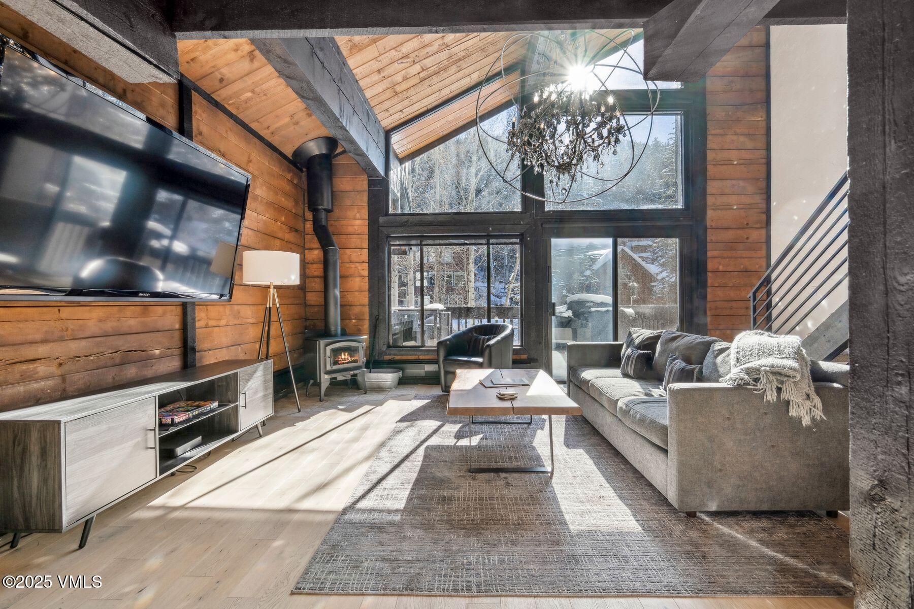 2958 South Frontage Road West, Unit B16 Vail, CO 81657 - Photo 2 of 33 photo_online_001
