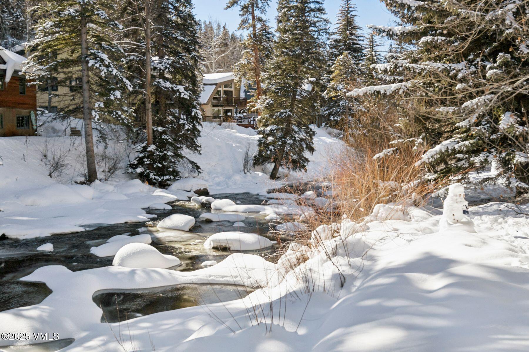 2958 South Frontage Road West, Unit B16 Vail, CO 81657 - Photo 22 of 33 photo_online_021