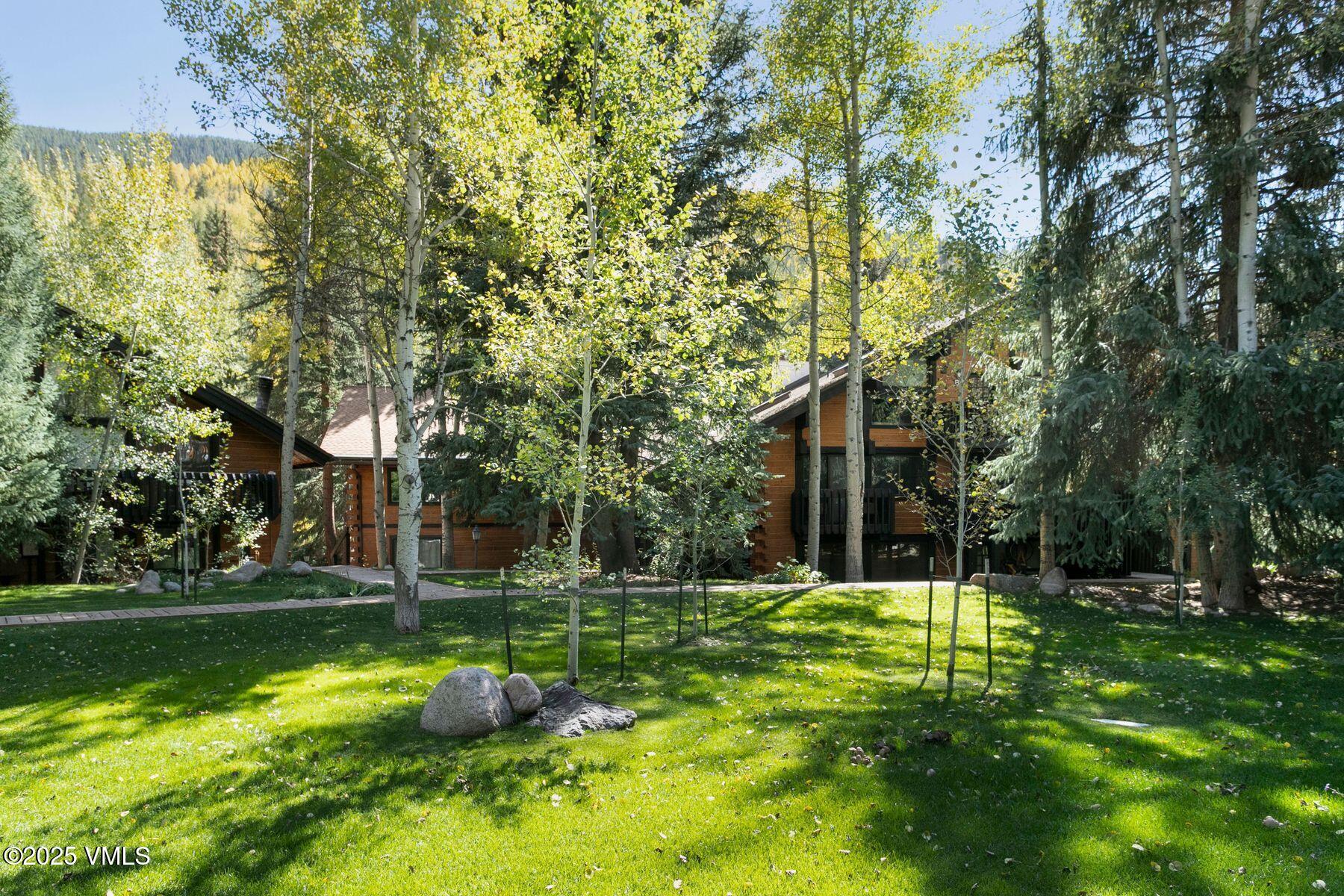 2958 South Frontage Road West, Unit B16 Vail, CO 81657 - Photo 28 of 33 photo_online_027