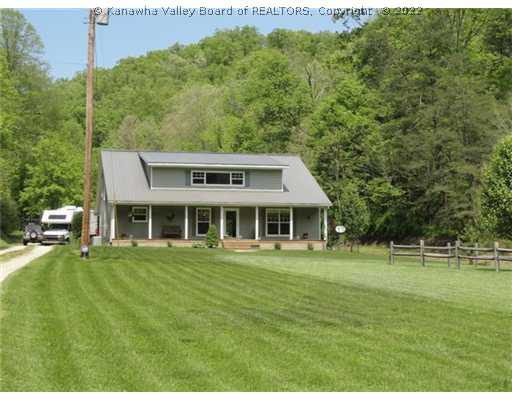 3682 Trace Creek Road Milton, WV 25541 - Photo 1 of 8 Exterior Front.