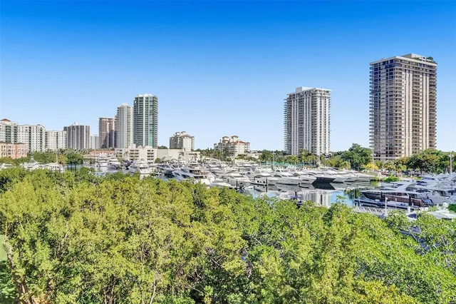 $4,200 | 19601 East Country Club Drive, Unit 7508, Aventura, FL 33180