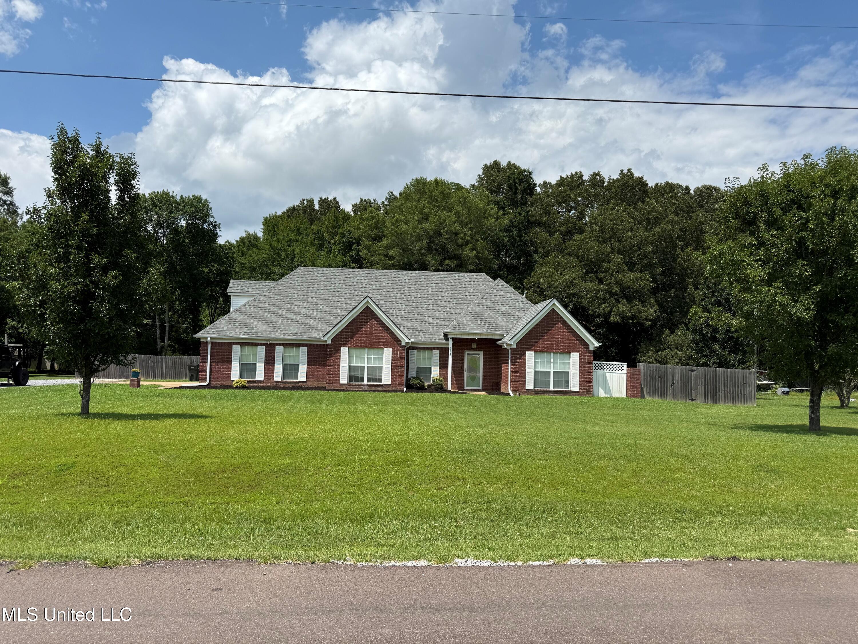 25 Dry Field Road Byhalia, MS 38611 - Photo 1 of 33 Street view