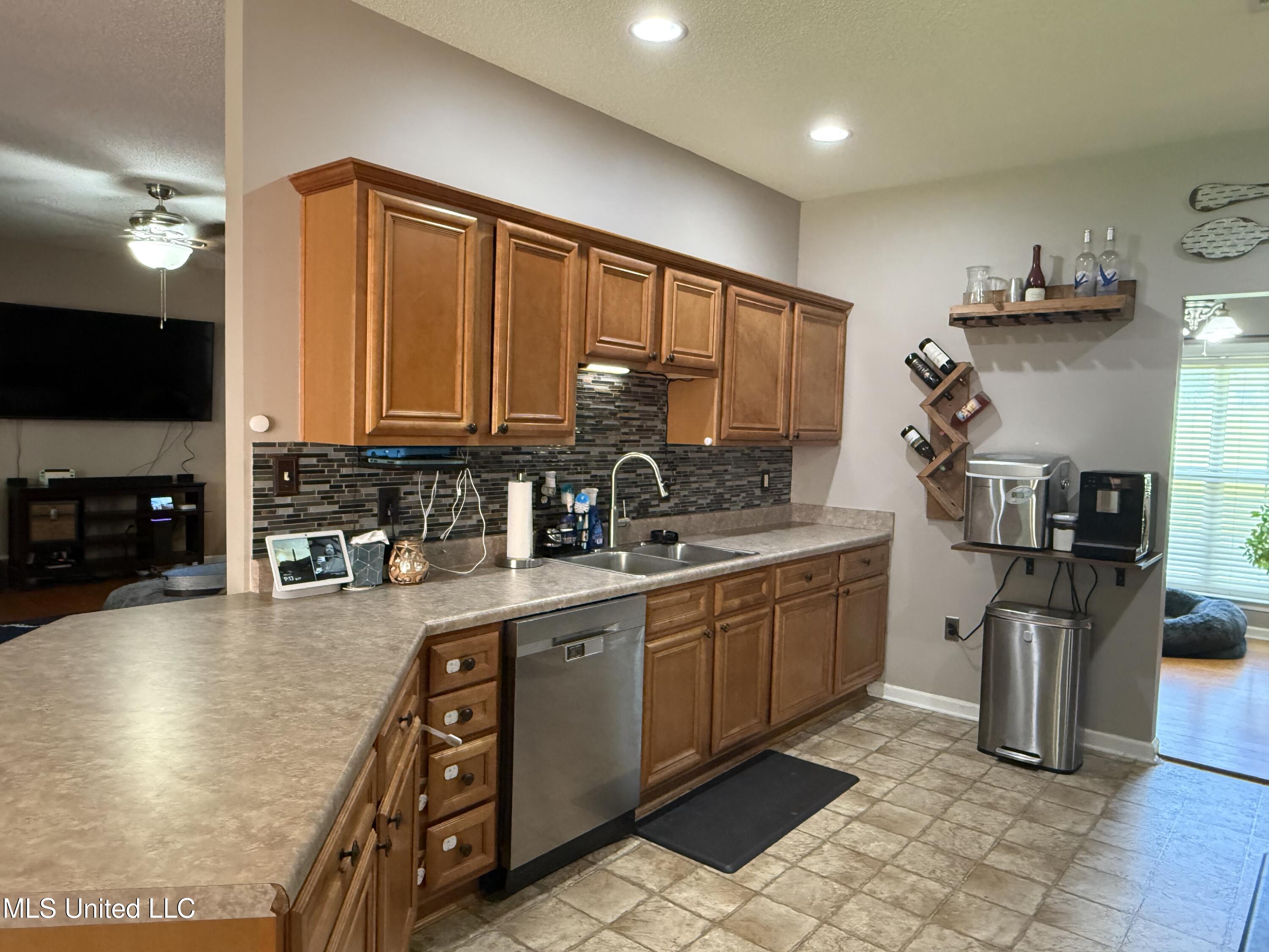 25 Dry Field Road Byhalia, MS 38611 - Photo 12 of 33 IMG_2741