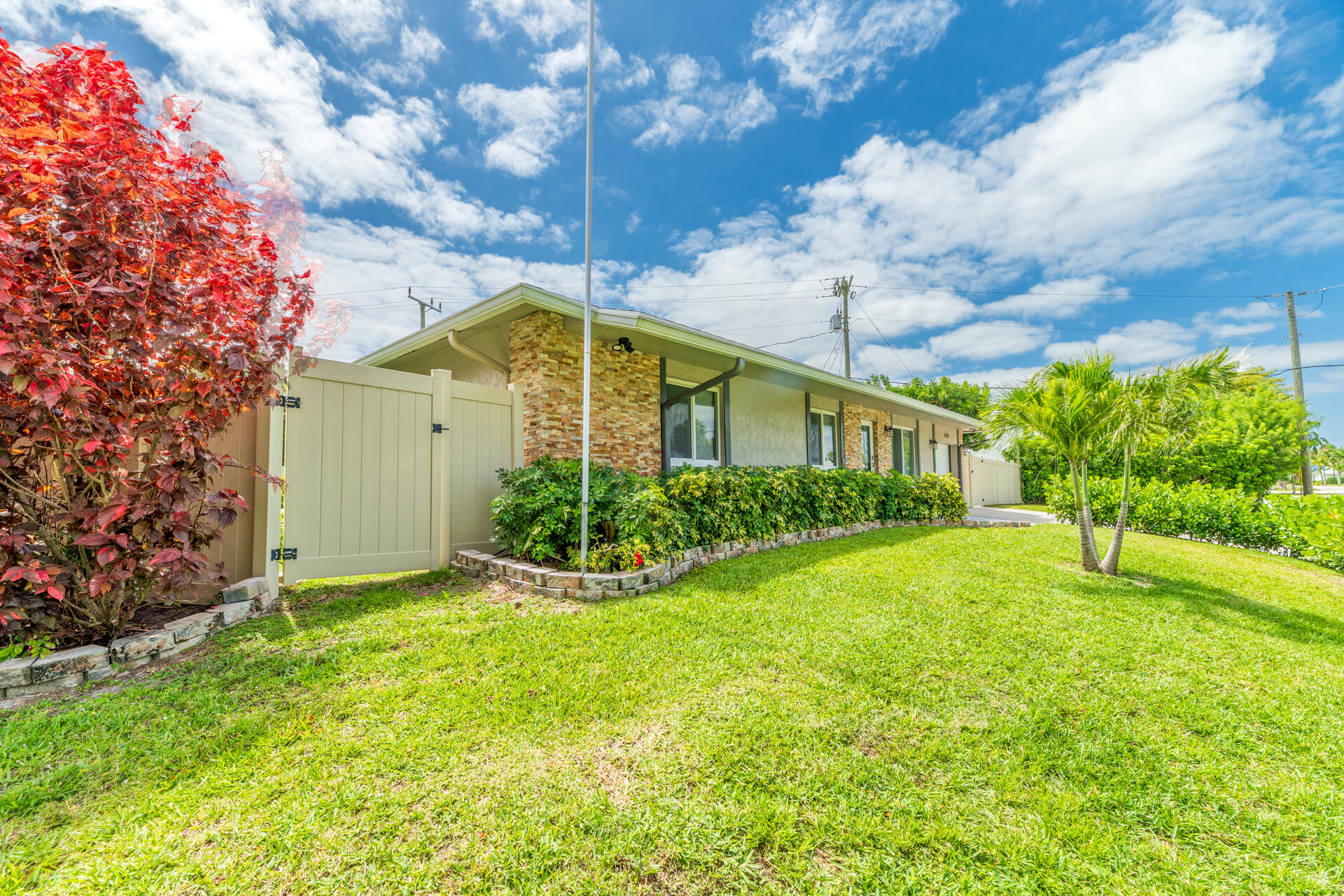 8099 Santa Fe Trail Boca Raton, FL 33487 - Photo 11 of 72 20260415 - 8099 Santa Fe Trail - MR-8