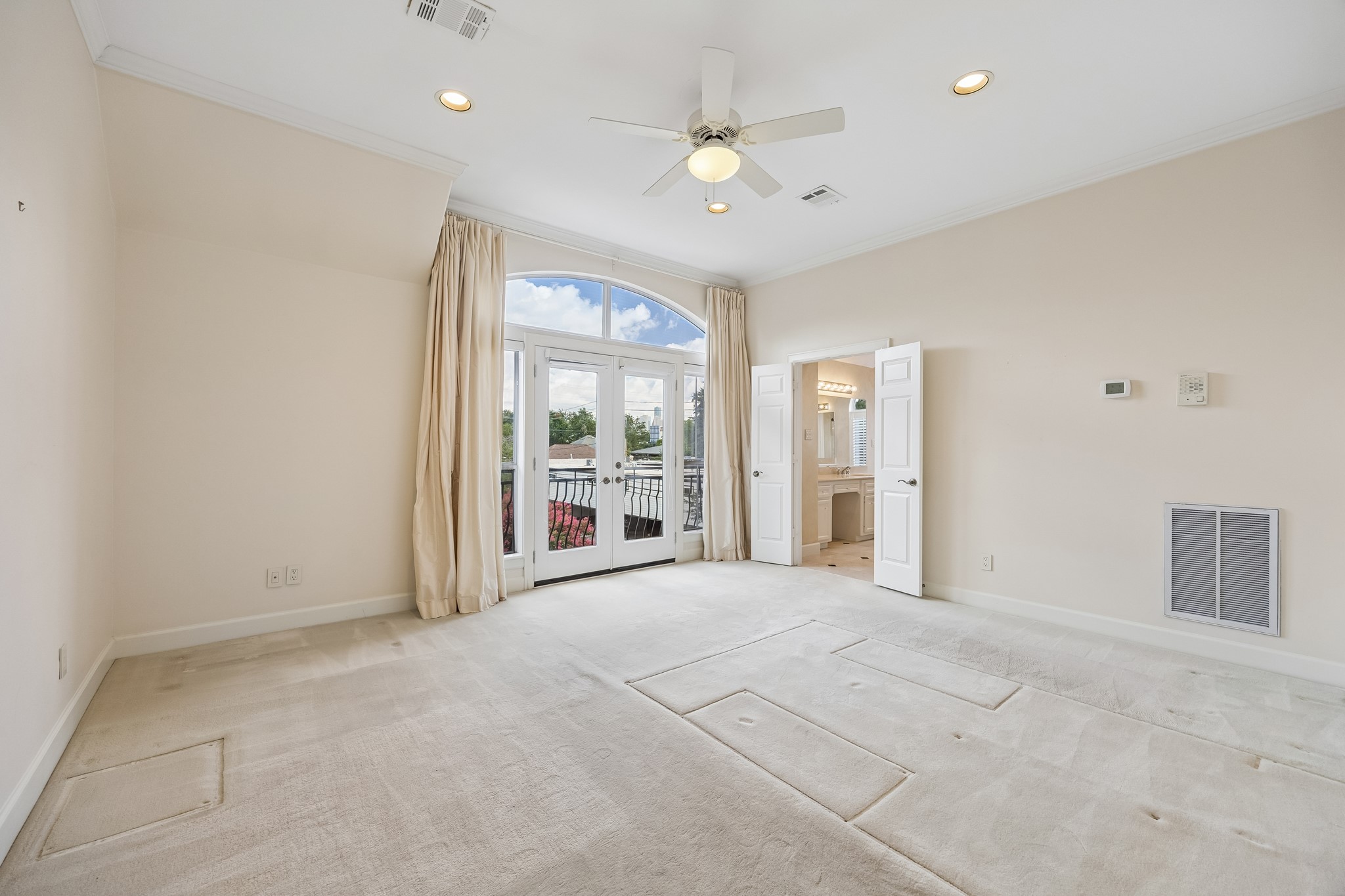 1119 Banks Street Houston, TX 77006 - Photo 20 of 27