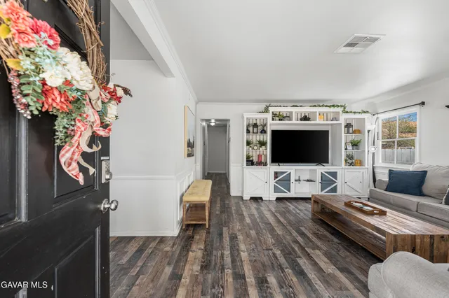 $409,900 | 38719 21st Street East, Palmdale, CA 93550