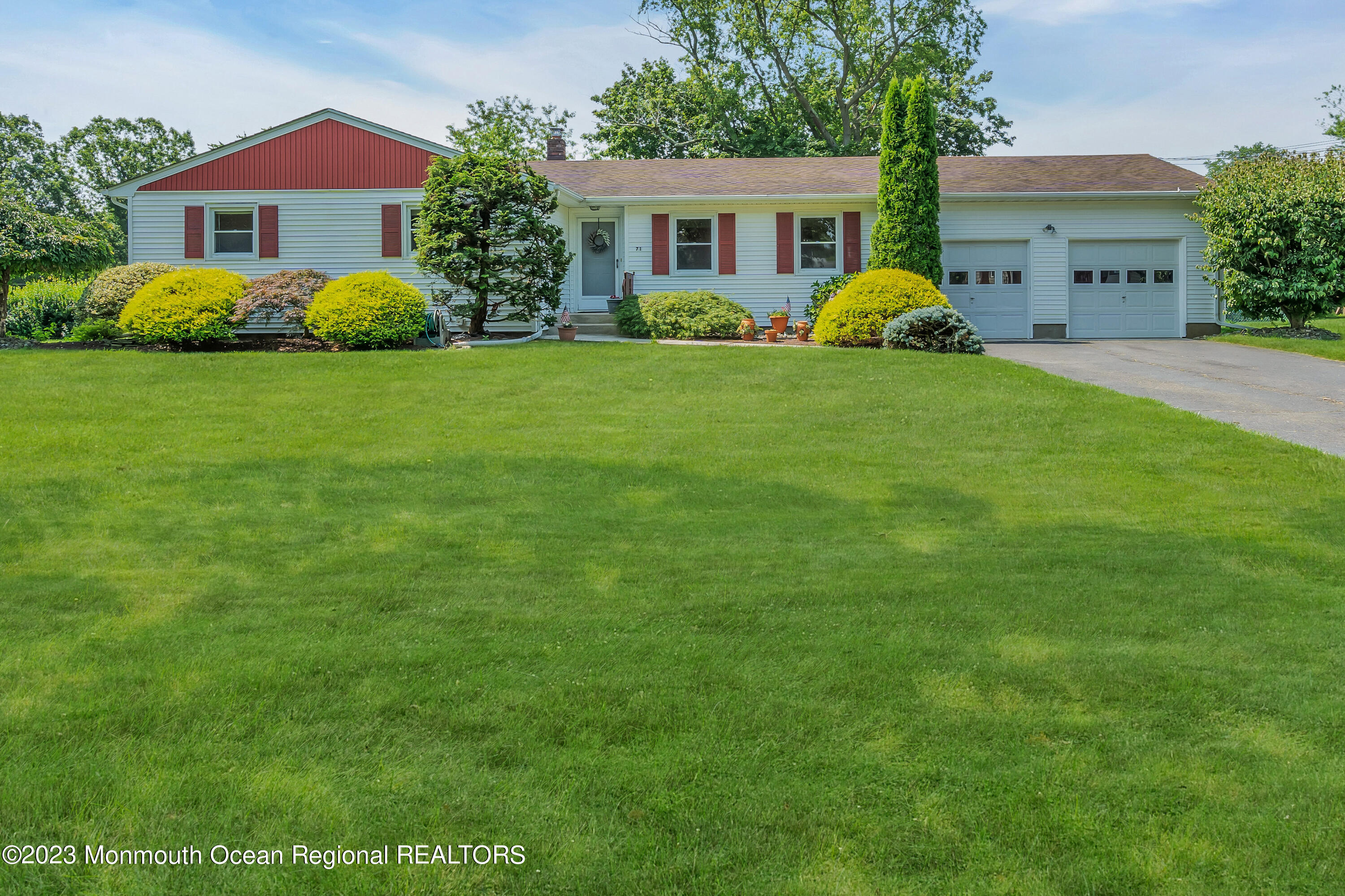 71 Harding Road Freehold, NJ 07728 - Photo 1 of 26 71 Harding Road