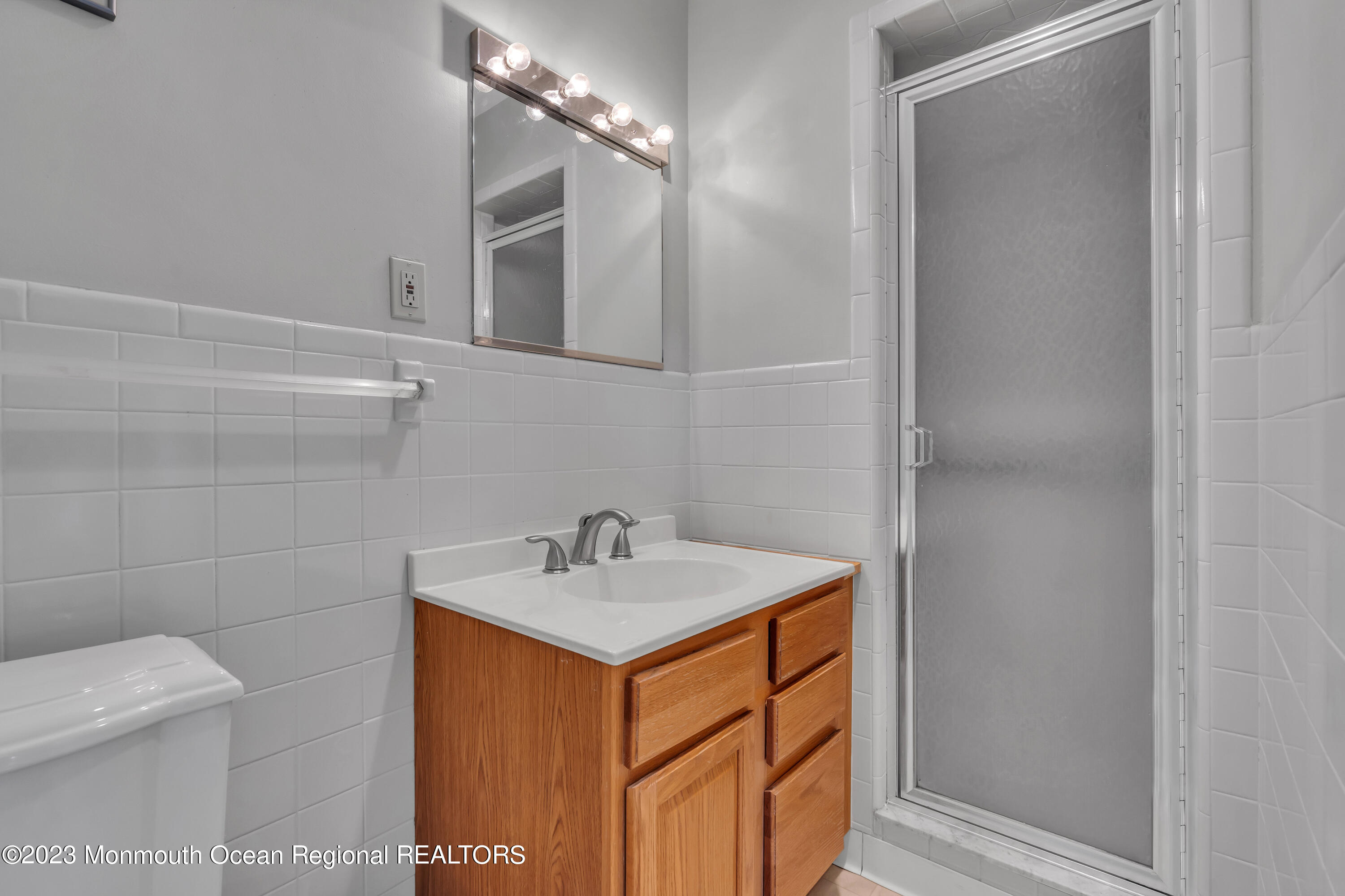 71 Harding Road Freehold, NJ 07728 - Photo 13 of 26 71 Harding Road