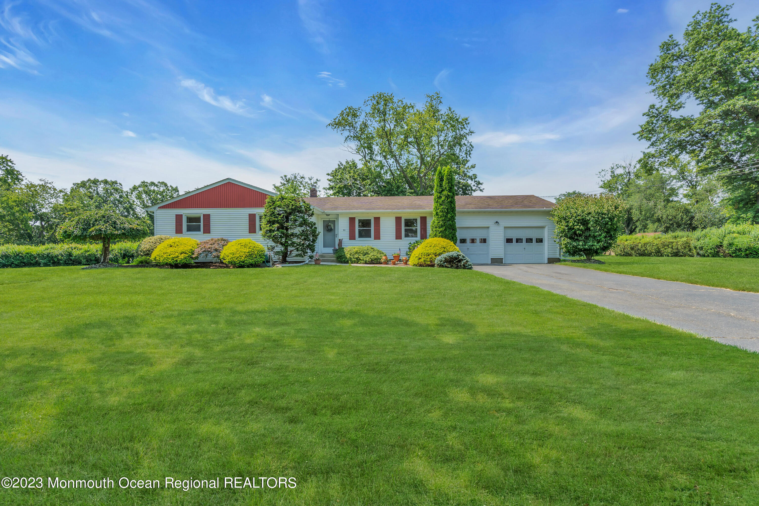 71 Harding Road Freehold, NJ 07728 - Photo 4 of 26 71 Harding Road