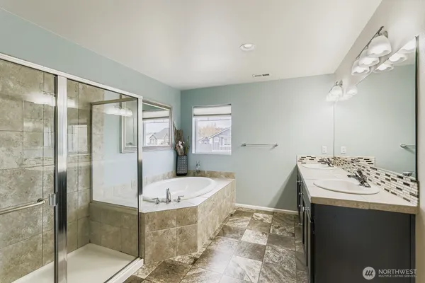 $645,000 | 812 Sigafoos Avenue Northwest, Orting, WA 98360