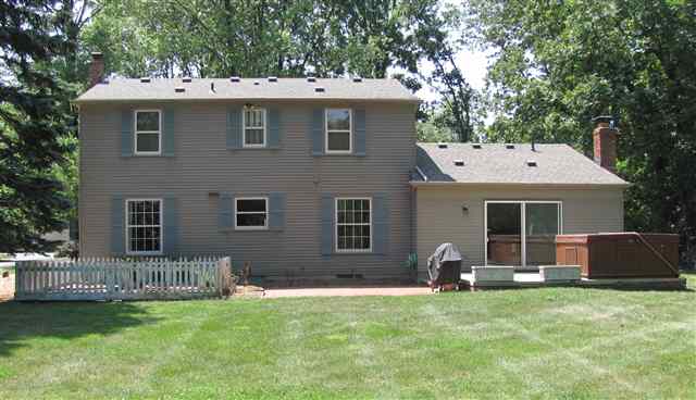 8420 Ferry Road Grosse Ile, MI 48138 - Photo 2 of 10 31113139-1.JPG