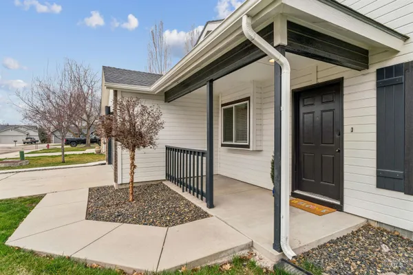 $429,900 | 1288 East Sothesby Street, Meridian, ID 83642