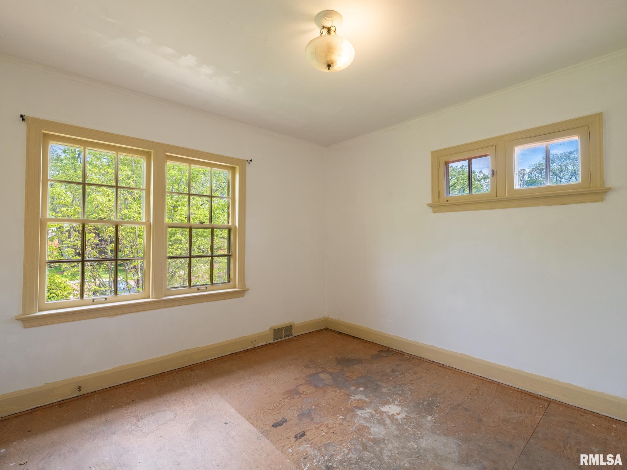 205 North Kickapoo Terrace Peoria, IL 61604 - Photo 26 of 74