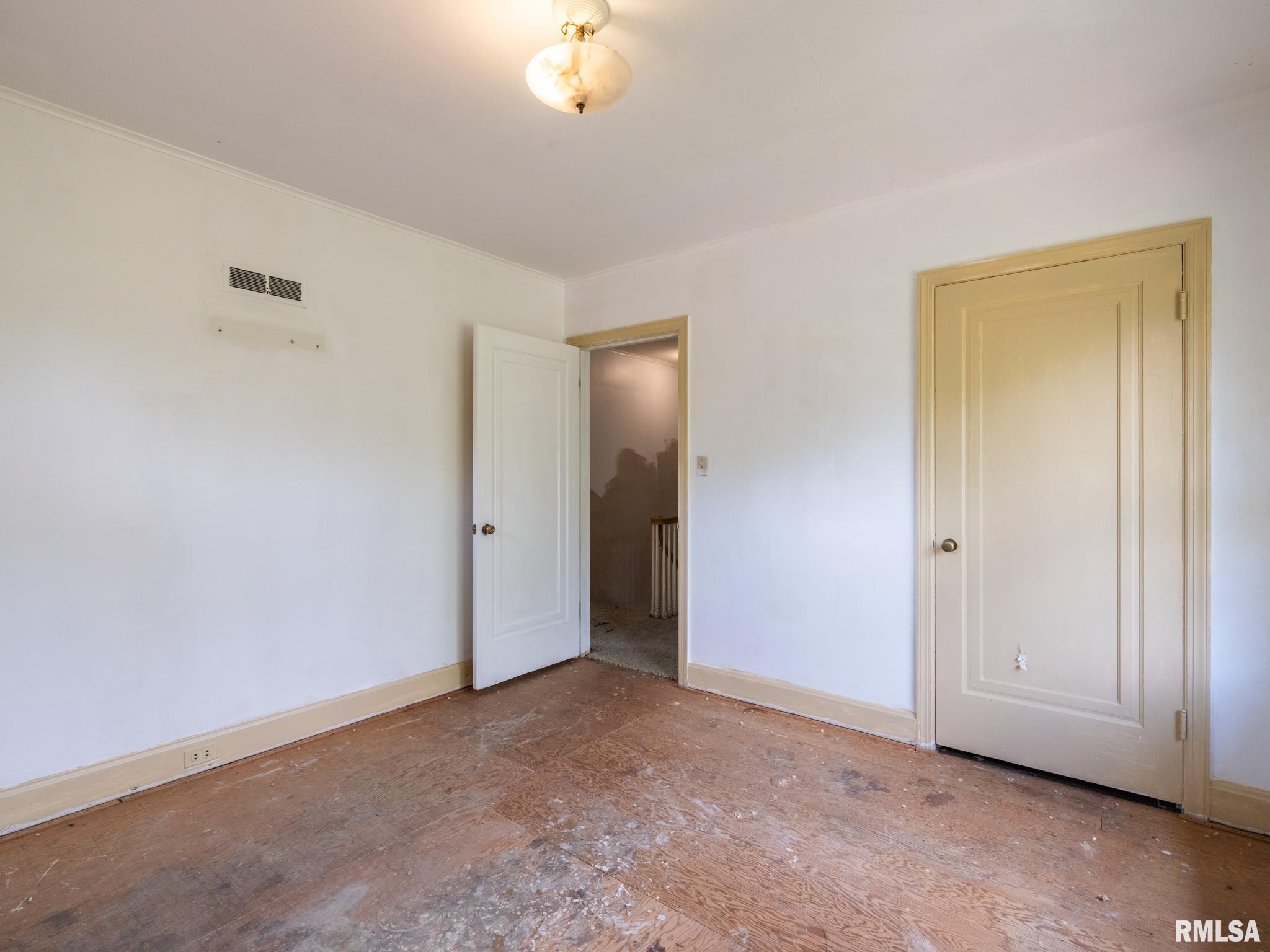 205 North Kickapoo Terrace Peoria, IL 61604 - Photo 28 of 74