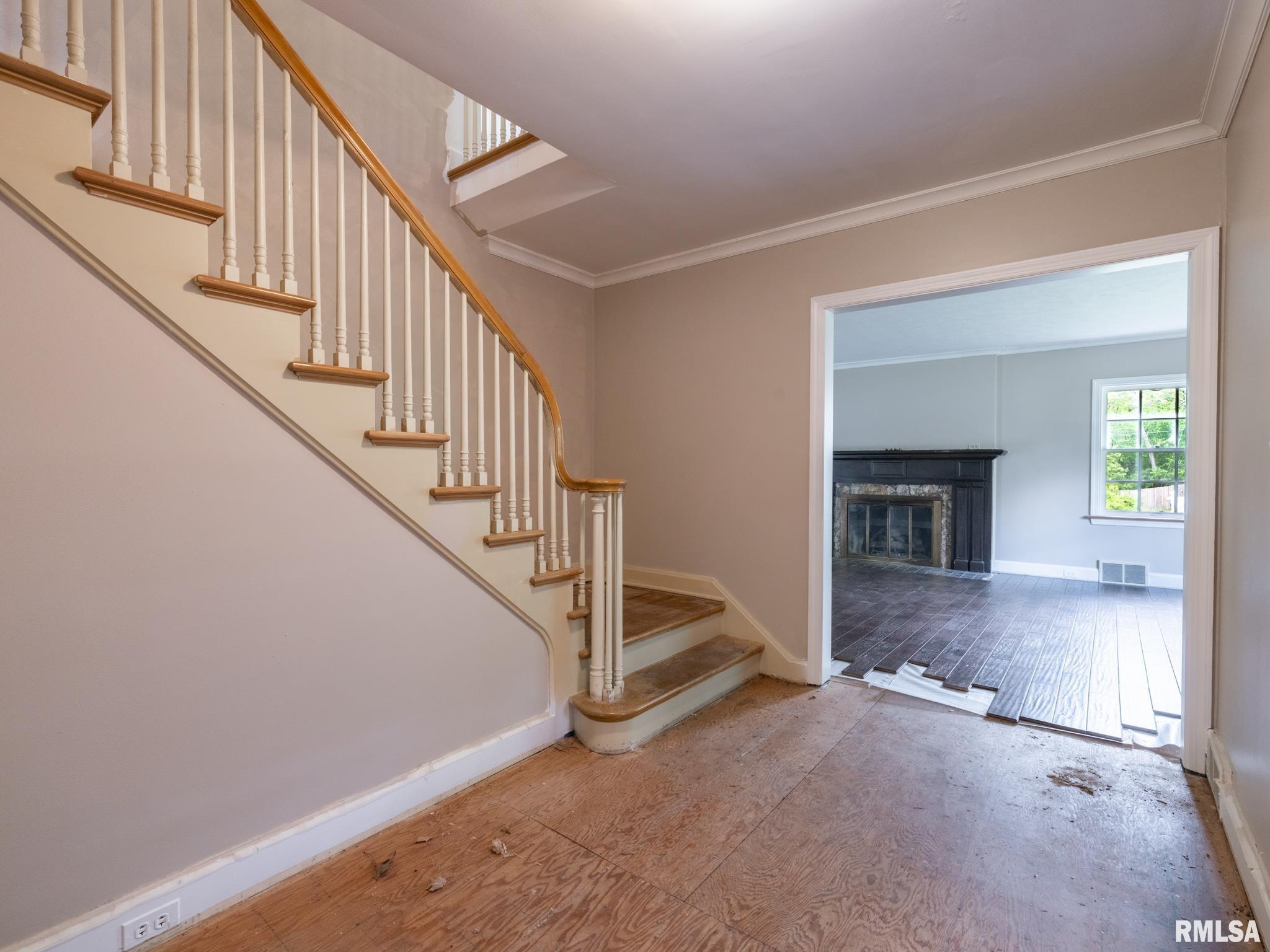 205 North Kickapoo Terrace Peoria, IL 61604 - Photo 37 of 74