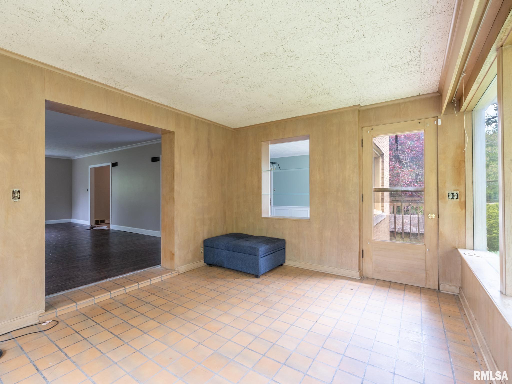 205 North Kickapoo Terrace Peoria, IL 61604 - Photo 46 of 74