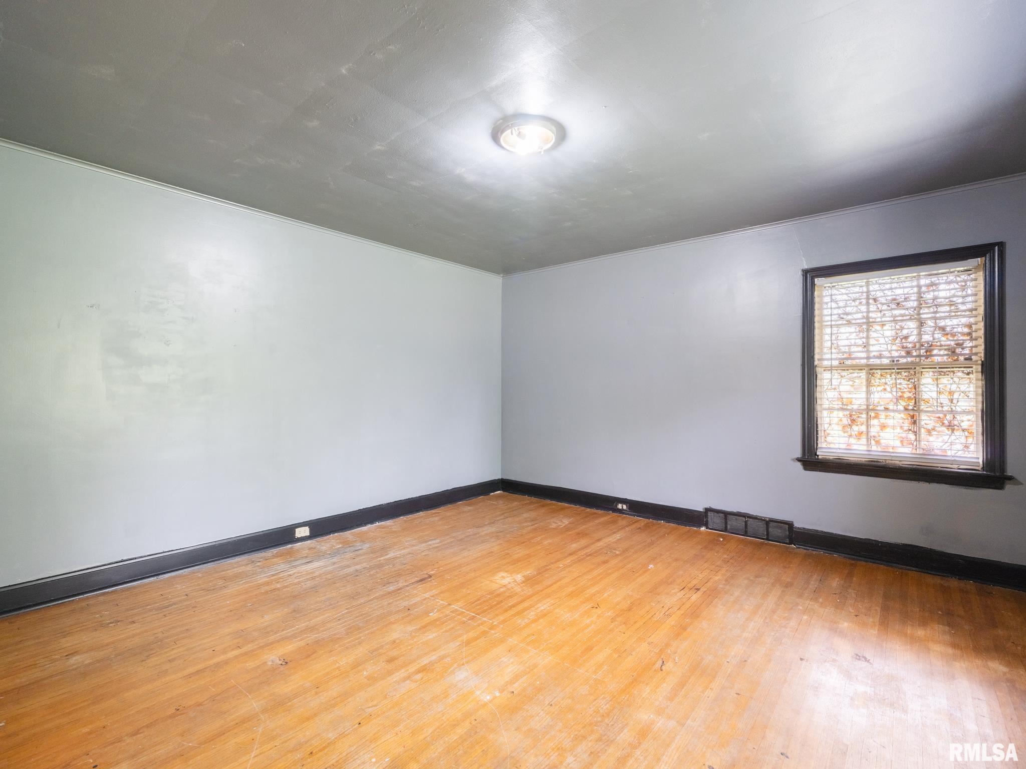 205 North Kickapoo Terrace Peoria, IL 61604 - Photo 8 of 74