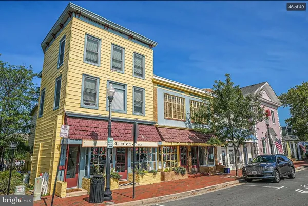$729,900 | 2205 Herman Court, Herndon, VA 20170