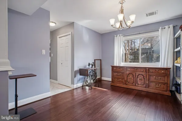 $729,900 | 2205 Herman Court, Herndon, VA 20170