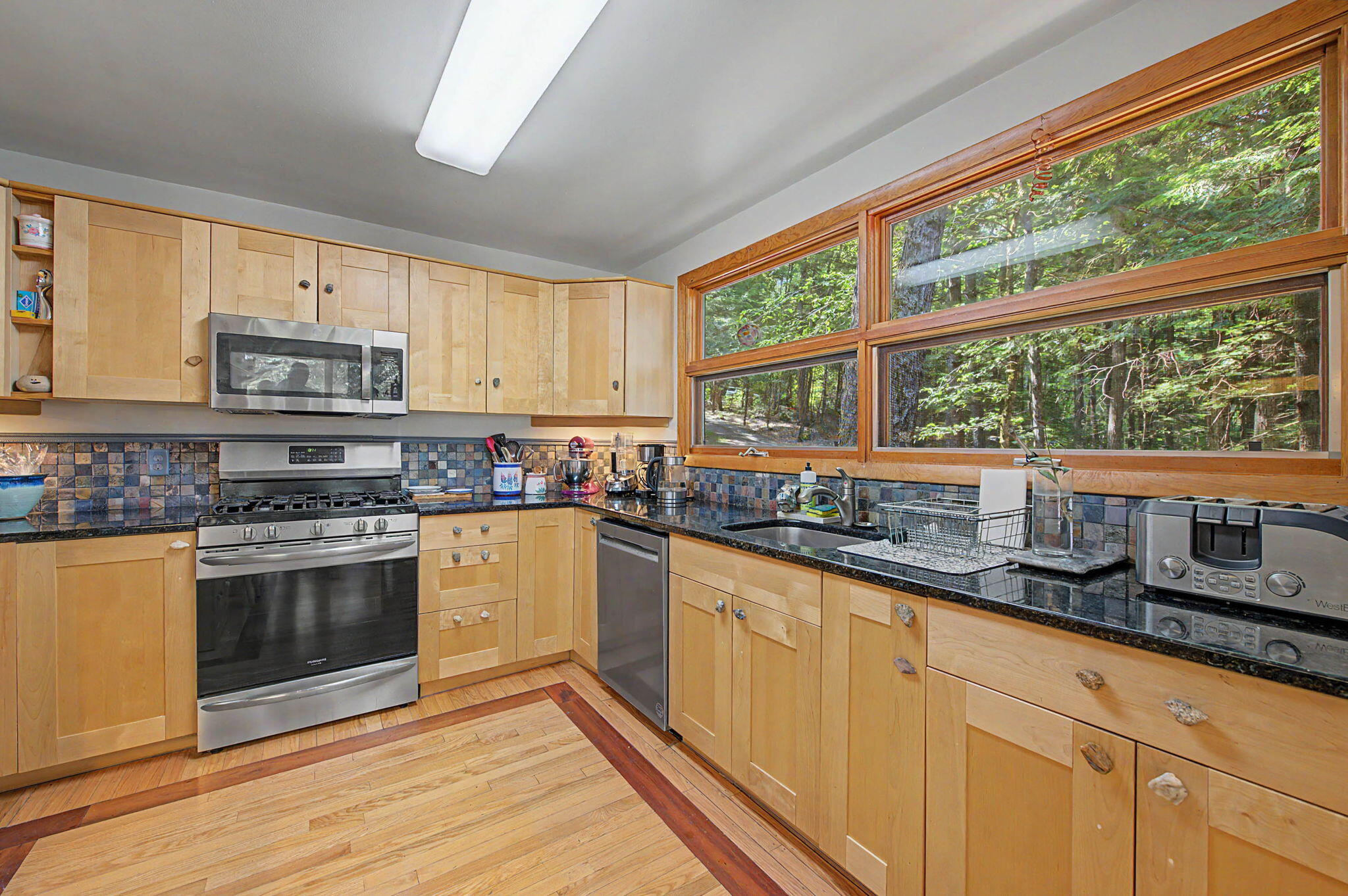 109 Spring Valley Road Raymond, ME 04071 - Photo 7 of 41 6-web-or-mls-pic-6 - Copy (2)