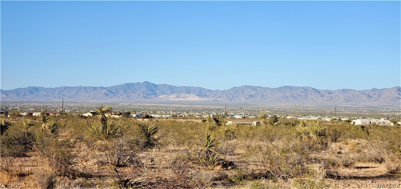 1434 Dilcon Road Golden Valley, AZ 86413 - Photo 46 of 49 a view of lake and mountain