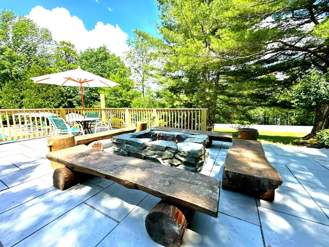 $389,000 | 5 Polar Bear North, West Dover, VT 05356