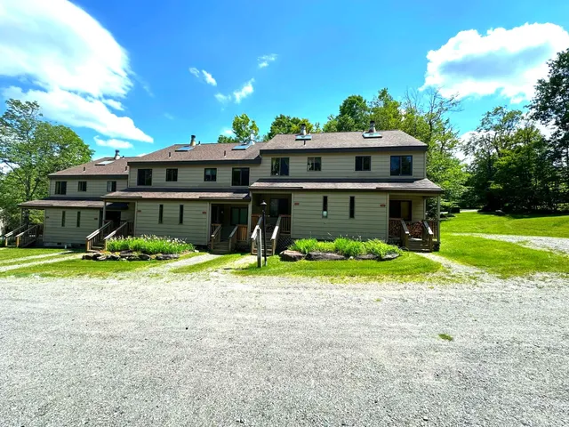 $389,000 | 5 Polar Bear North, West Dover, VT 05356