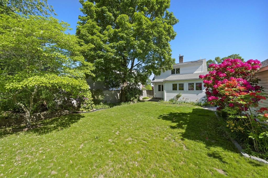 10 Waldron Road Braintree, MA 02184 - Photo 10 of 41