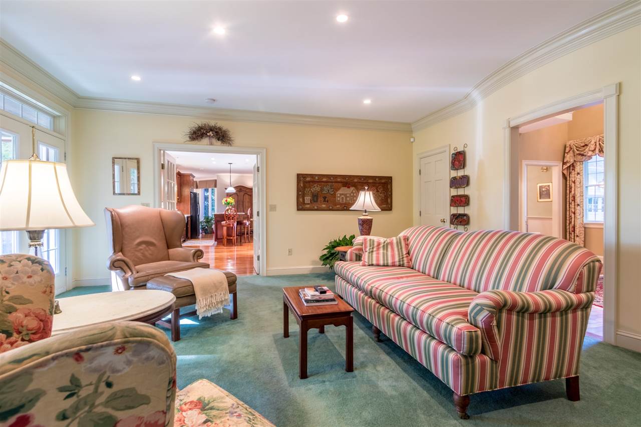 7 Wingate Court Stratham, NH 03885 - Photo 20 of 34 Gallery Image 20