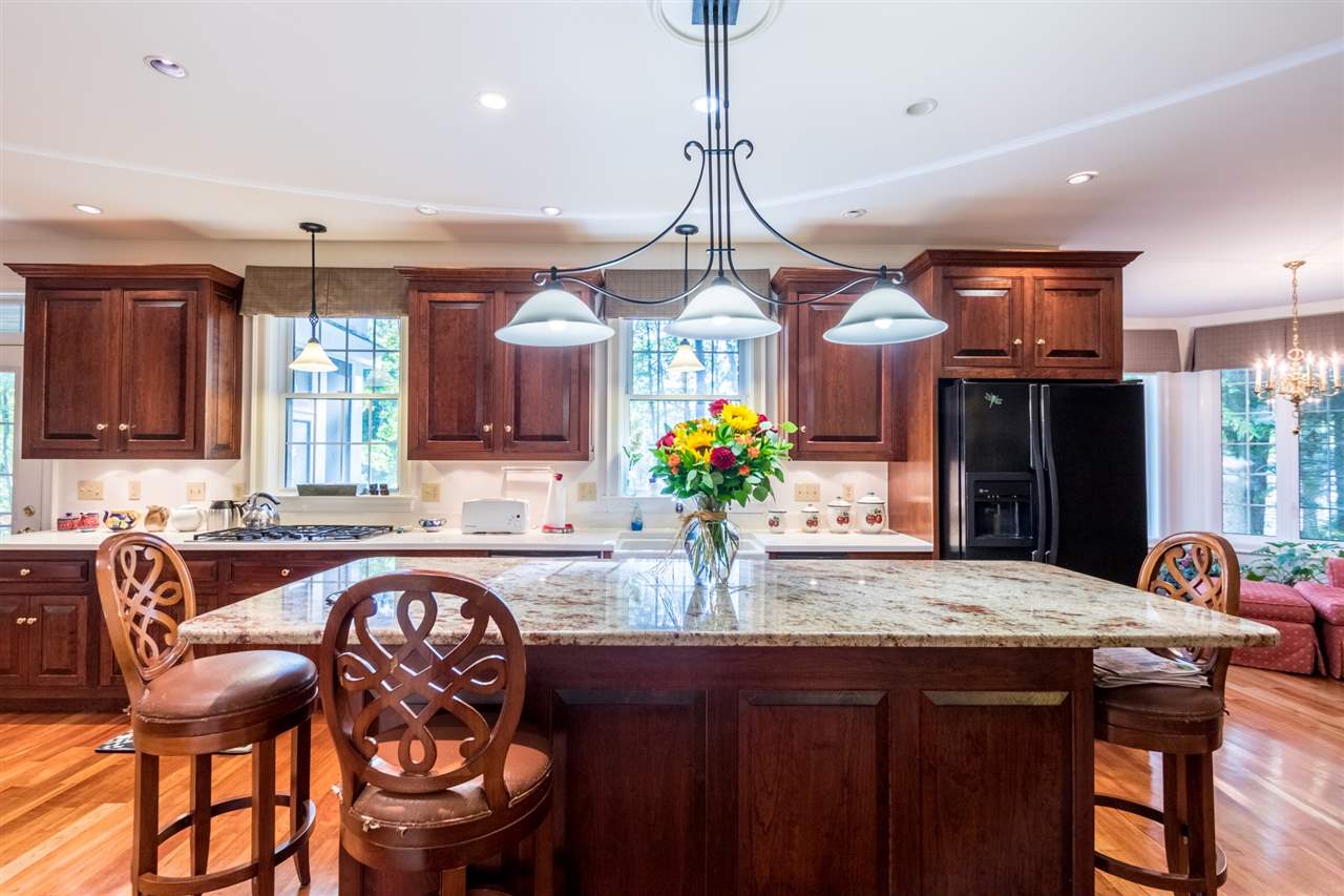 7 Wingate Court Stratham, NH 03885 - Photo 10 of 34 Gallery Image 10