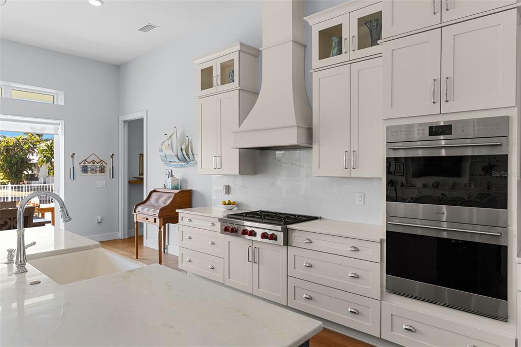 708 Pinckney Drive Apollo Beach, FL 33572 - Photo 14 of 72