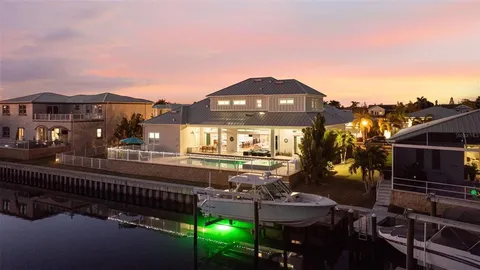 $2,200,000 | 708 Pinckney Drive, Apollo Beach, FL 33572