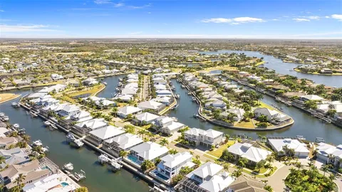 $2,200,000 | 708 Pinckney Drive, Apollo Beach, FL 33572