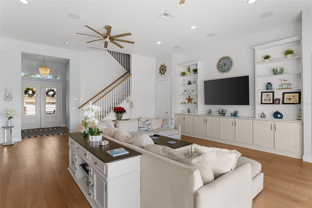 708 Pinckney Drive Apollo Beach, FL 33572 - Photo 8 of 72