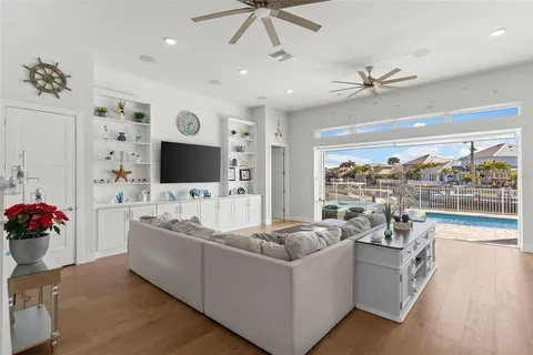 $2,200,000 | 708 Pinckney Drive, Apollo Beach, FL 33572