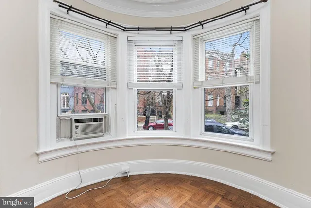 $1,927 | 2509 Cliffbourne Place Northwest, Unit 1, Washington, DC 20009