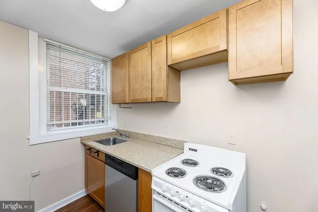 $1,927 | 2509 Cliffbourne Place Northwest, Unit 1, Washington, DC 20009
