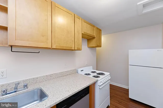 $1,927 | 2509 Cliffbourne Place Northwest, Unit 1, Washington, DC 20009