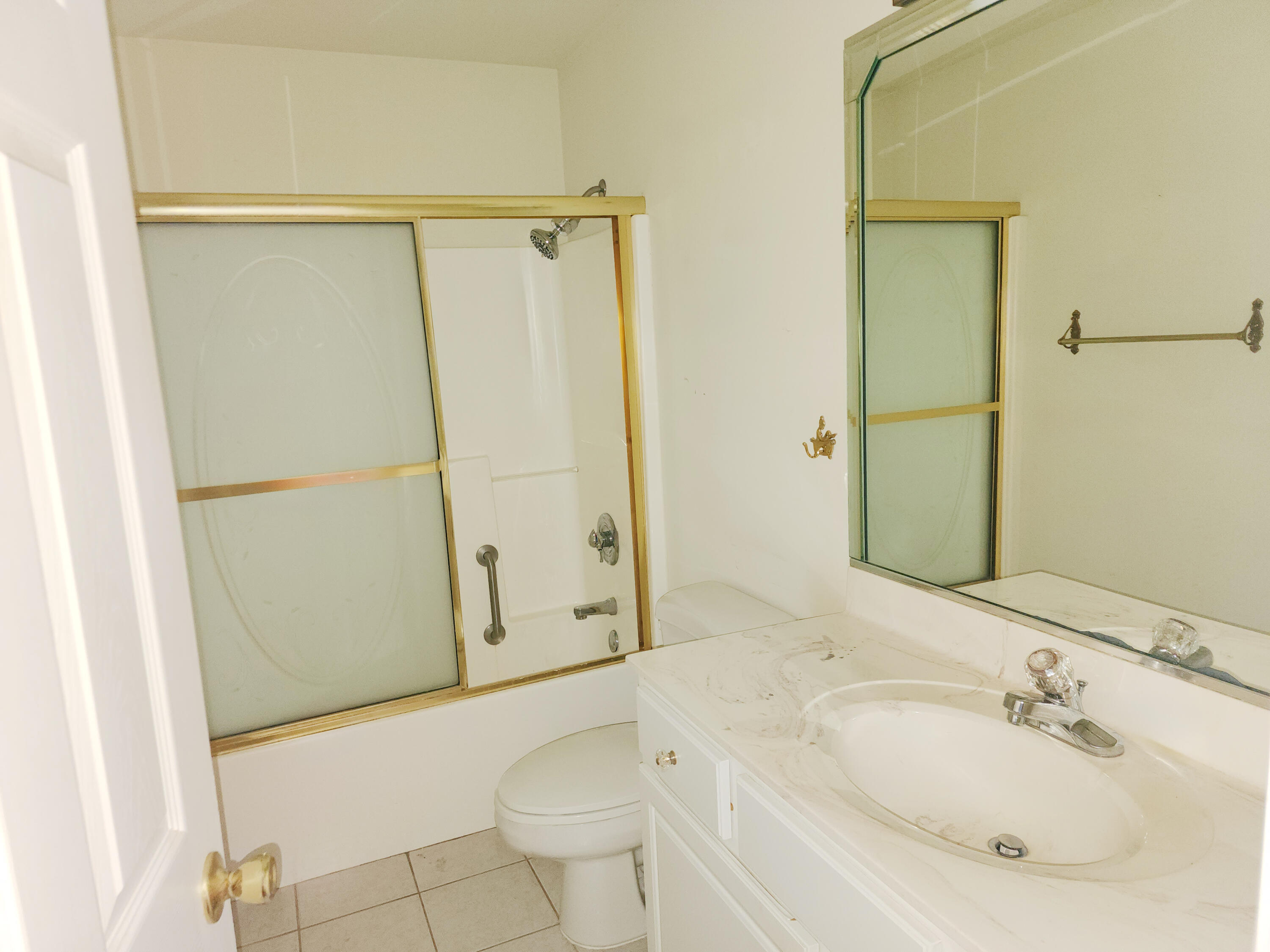 1727 Chestnut Drive, Unit R Crown Point, IN 46307 - Photo 8 of 12 3000x2250