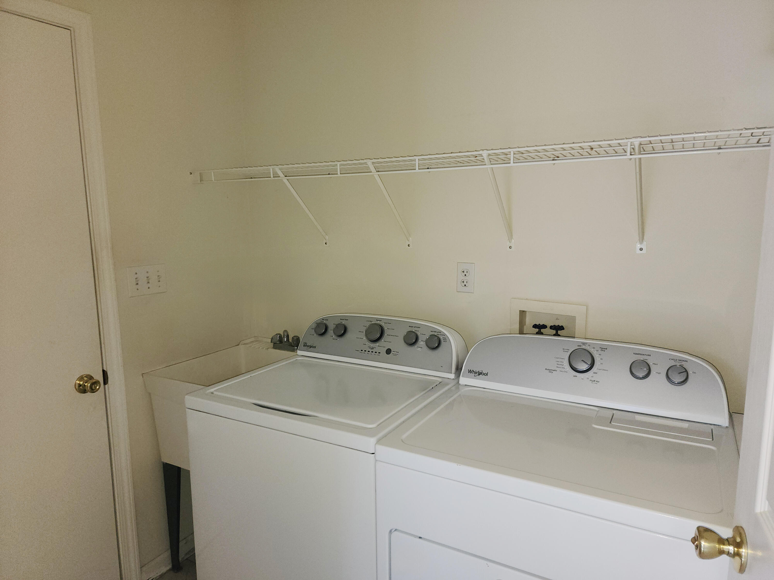 1727 Chestnut Drive, Unit R Crown Point, IN 46307 - Photo 9 of 12 3000x2250