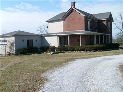 600 North Middletown Road Paris, KY 40361 - Photo 2 of 23 View of house and garage - circular driv
