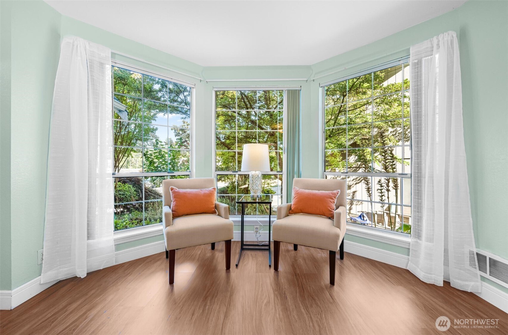 1226 224th Place Southwest Bothell, WA 98021 - Photo 4 of 31 Gallery Image 4